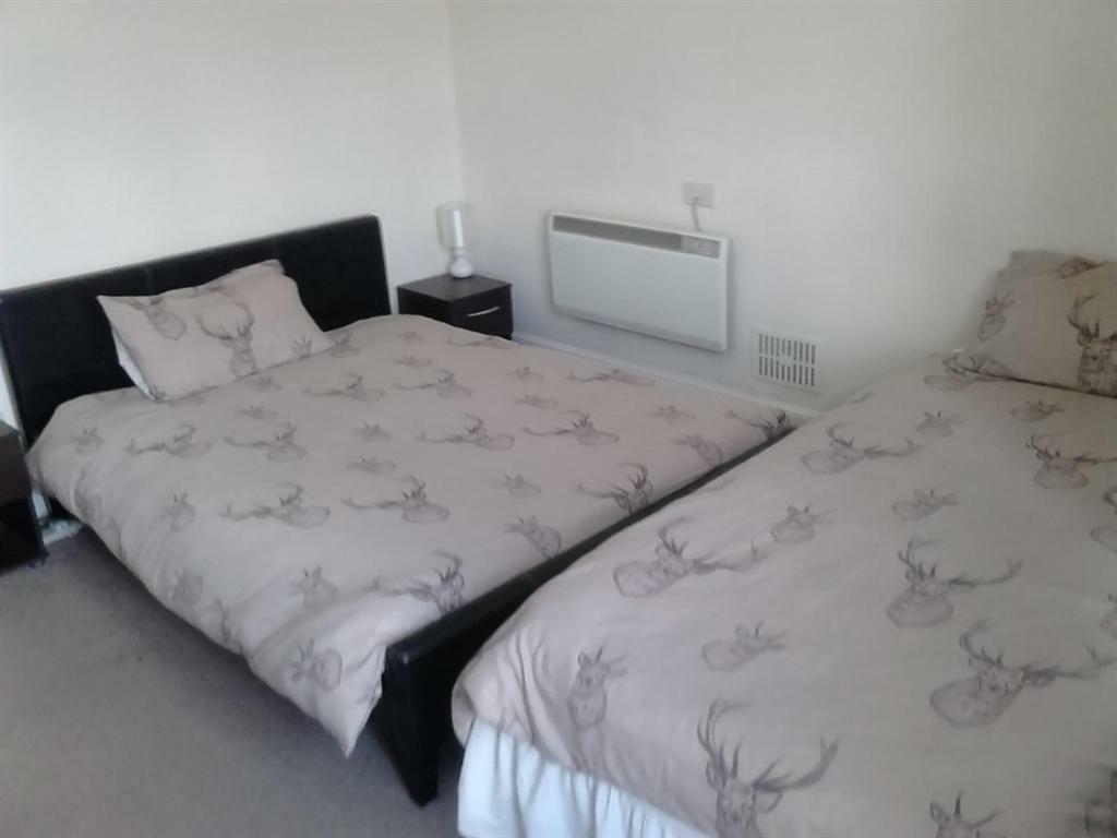 The Rose & Crown Otel Bulford Dış mekan fotoğraf